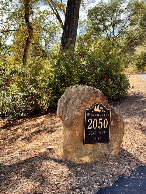2050 Long View Dr, Meadow Vista, CA 95722