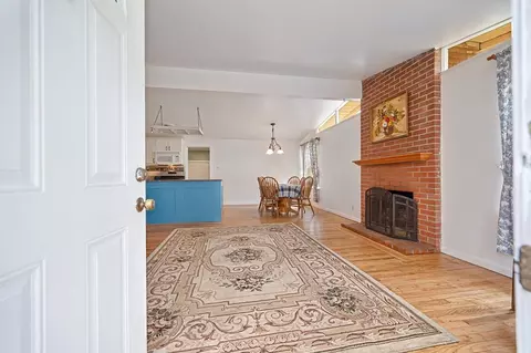 Entry Way - 4933 Saint Lynn Ln, Carmichael, CA 95608 photo 1 of 2