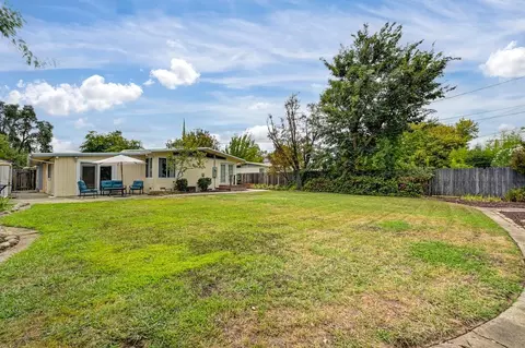 Exterior - 4933 Saint Lynn Ln, Carmichael, CA 95608 photo 10 of 15
