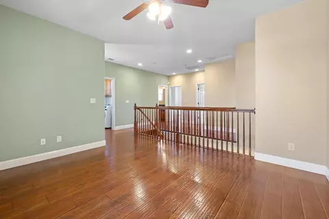 Living - 197 Barnhill Dr, Folsom, CA 95630 photo 7 of 8