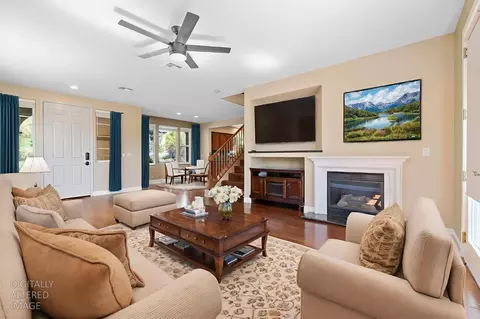 Living - 197 Barnhill Dr, Folsom, CA 95630 photo 2 of 8