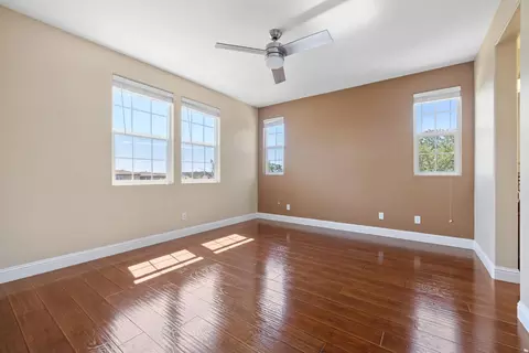 Living - 197 Barnhill Dr, Folsom, CA 95630 photo 8 of 8