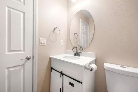 Bath - 197 Barnhill Dr, Folsom, CA 95630 photo 1 of 5