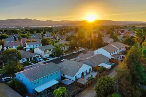 View/Area - 536 Red Robin Dr, Patterson, CA 95363 photo 1 of 9
