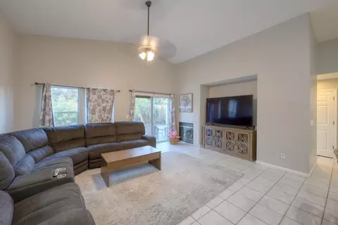 Other - 536 Red Robin Dr, Patterson, CA 95363 photo 6 of 11