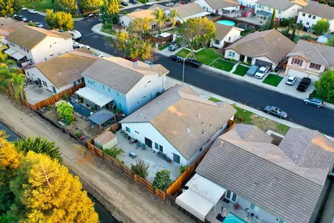 View/Area - 536 Red Robin Dr, Patterson, CA 95363 photo 8 of 9