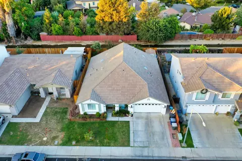View/Area - 536 Red Robin Dr, Patterson, CA 95363 photo 3 of 9