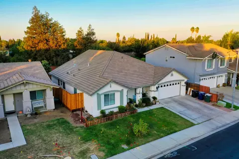 View/Area - 536 Red Robin Dr, Patterson, CA 95363 photo 2 of 9