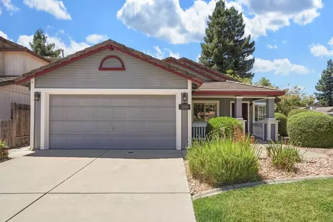 Exterior - 2109 Bluejay Way, Lodi, CA 95240 photo 4 of 11