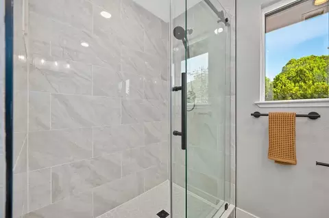 Bath - 1713 Mission Ave, Carmichael, CA 95608 photo 6 of 6