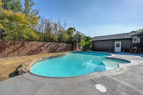 Exterior - 1713 Mission Ave, Carmichael, CA 95608 photo 13 of 13