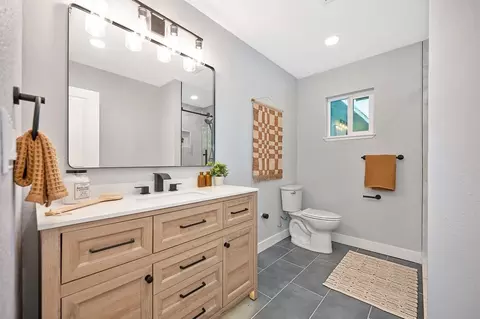Bath - 1713 Mission Ave, Carmichael, CA 95608 photo 1 of 6
