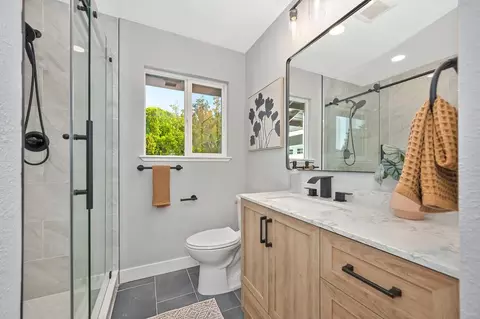 Bath - 1713 Mission Ave, Carmichael, CA 95608 photo 5 of 6