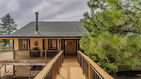 Exterior - 7806 Doster Rd, Mountain Ranch, CA 95246 photo 6 of 20