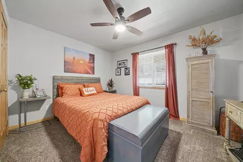 Bedroom - 7806 Doster Rd, Mountain Ranch, CA 95246 photo 2 of 5