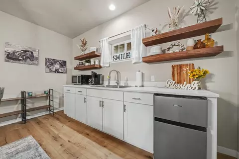 Kitchen - 7806 Doster Rd, Mountain Ranch, CA 95246 photo 2 of 5