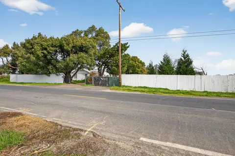 Other - 27350 Thornton Rd, Thornton, CA 95686 photo 10 of 13