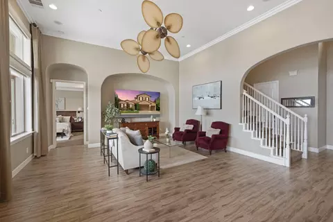 Living - 1211 Como Dr, Manteca, CA 95337 photo 2 of 2