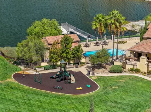 View/Area - 1211 Como Dr, Manteca, CA 95337 photo 22 of 24