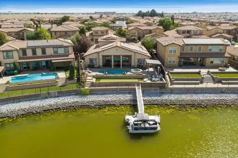 View/Area - 1211 Como Dr, Manteca, CA 95337 photo 3 of 24