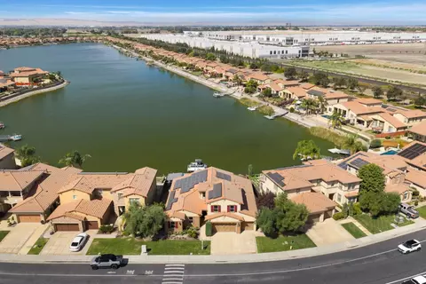 View/Area - 1211 Como Dr, Manteca, CA 95337 photo 9 of 24