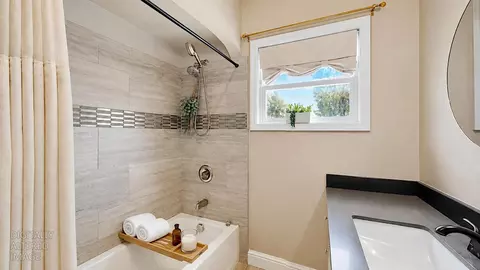 Bath - 1729 Ohio Ave, Modesto, CA 95358 photo 2 of 7