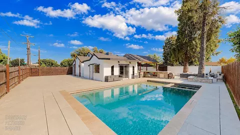 Exterior - 1729 Ohio Ave, Modesto, CA 95358 photo 5 of 14