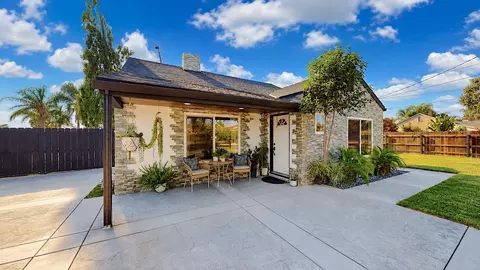 Exterior - 1729 Ohio Ave, Modesto, CA 95358 photo 4 of 14