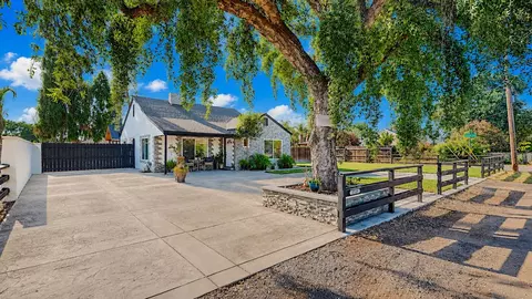 Exterior - 1729 Ohio Ave, Modesto, CA 95358 photo 2 of 14