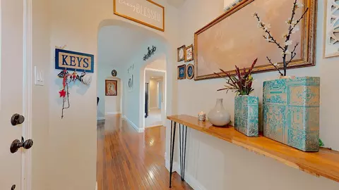 Entry Way - 1729 Ohio Ave, Modesto, CA 95358 photo 1 of 4