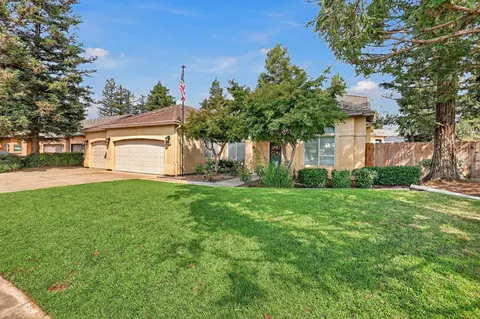 Exterior - 1755 E Tuolumne Rd, Turlock, CA 95382 photo 2 of 17