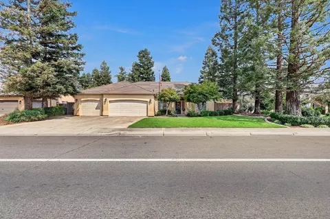 Exterior - 1755 E Tuolumne Rd, Turlock, CA 95382 photo 13 of 17