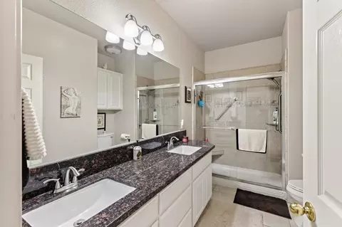 Bath - 1755 E Tuolumne Rd, Turlock, CA 95382 photo 4 of 6