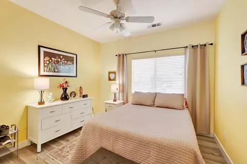Bedroom - 1755 E Tuolumne Rd, Turlock, CA 95382 photo 3 of 4