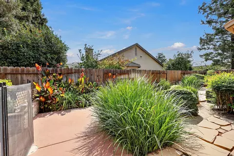 Exterior - 1755 E Tuolumne Rd, Turlock, CA 95382 photo 11 of 17