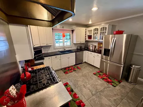 Kitchen - 835 Edward, Turlock, CA 95380 photo 1 of 5