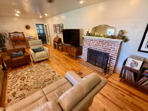 Living - 835 Edward, Turlock, CA 95380 photo 2 of 4