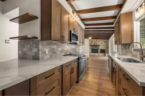 Kitchen - 1663 Glen Dr, Placerville, CA 95667 photo 4 of 9