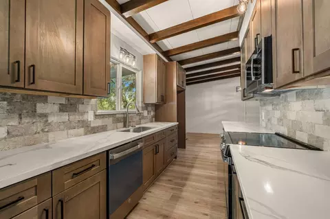 Kitchen - 1663 Glen Dr, Placerville, CA 95667 photo 2 of 9