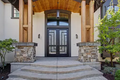 Entry Way - 6516 Landis Ave, Carmichael, CA 95608 photo 1 of 7