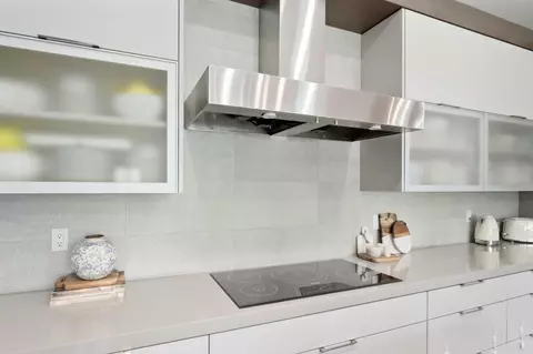 Kitchen - 6516 Landis Ave, Carmichael, CA 95608 photo 8 of 10