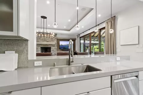 Kitchen - 6516 Landis Ave, Carmichael, CA 95608 photo 5 of 10