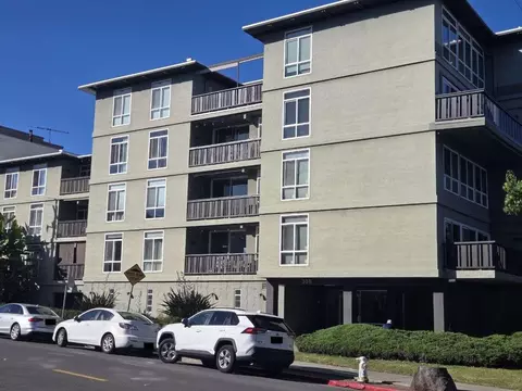 350 Perkins St #304, Oakland, CA 94610