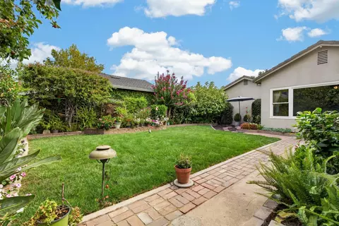 Exterior - 729 Howard St, Lodi, CA 95242 photo 14 of 16