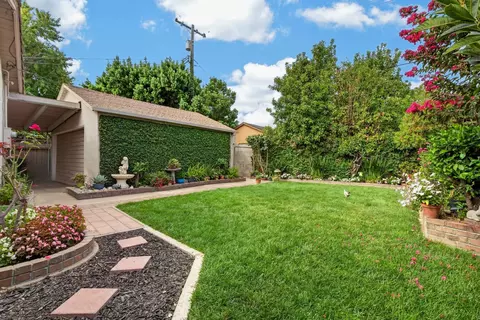 Exterior - 729 Howard St, Lodi, CA 95242 photo 11 of 16