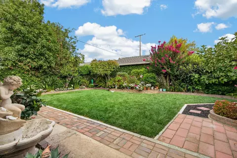 Exterior - 729 Howard St, Lodi, CA 95242 photo 9 of 16