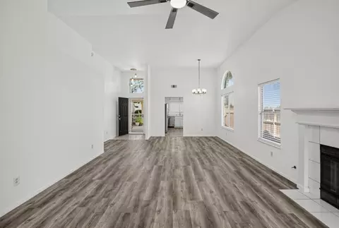 Living - 5522 Sunfield Way, Salida, CA 95368 photo 3 of 7