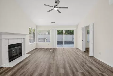 Living - 5522 Sunfield Way, Salida, CA 95368 photo 4 of 7