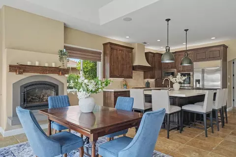 Dining - 5 Paseo Delago, Copperopolis, CA 95228 photo 2 of 4