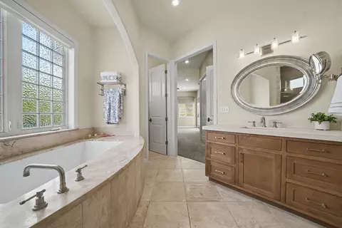 Bath - 5 Paseo Delago, Copperopolis, CA 95228 photo 6 of 9